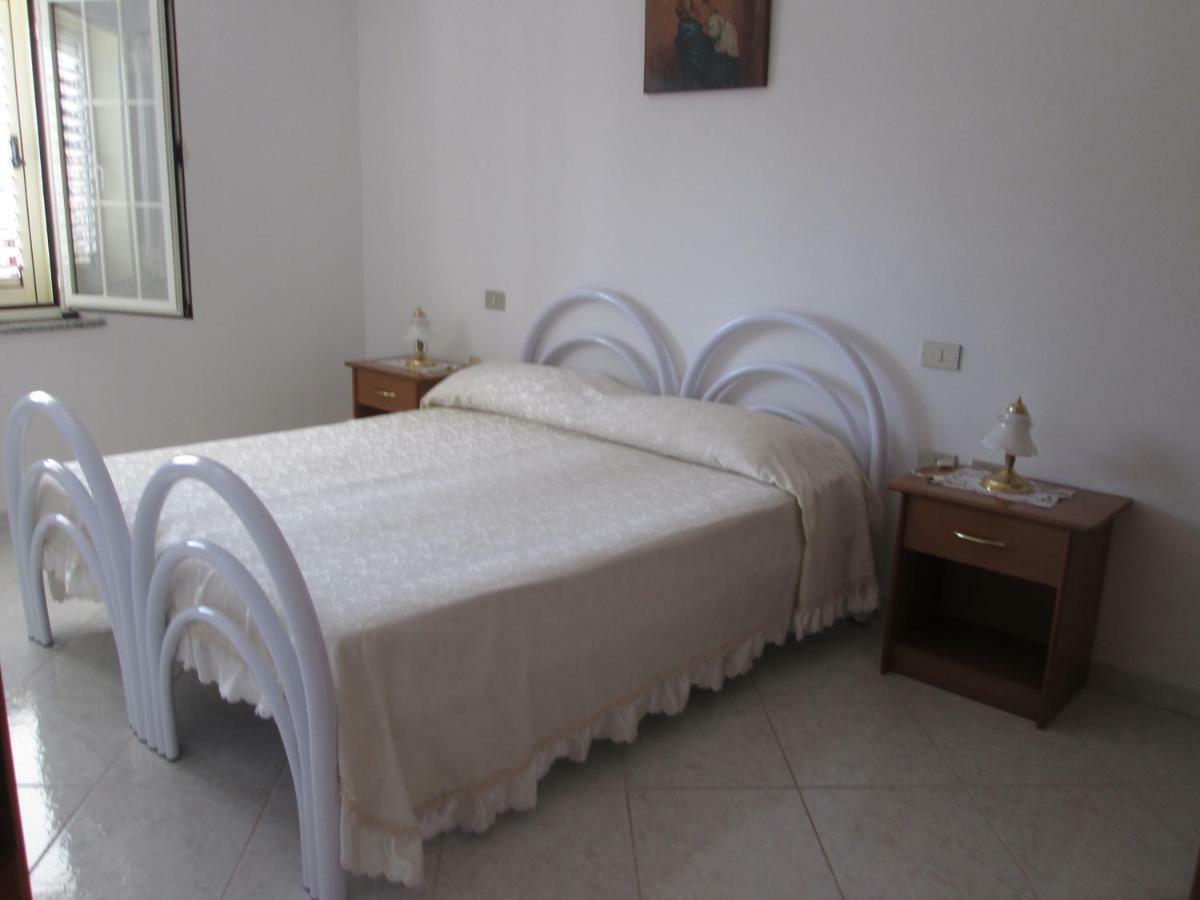 Santu Luisu Iun P2230 Apartment Galtellì Екстериор снимка